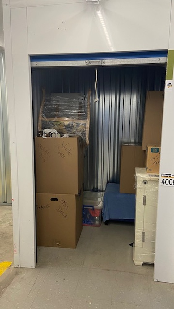 3006 - StorageMart Lauzon Rd. Windsor  auction IB-3769