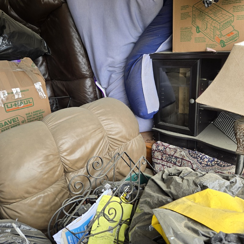 2580 - StorageMart 144 Ave & 127 St  auction IB-8401 30