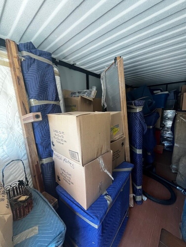 3016 - StorageMart Collingwood  auction IB-2195 10