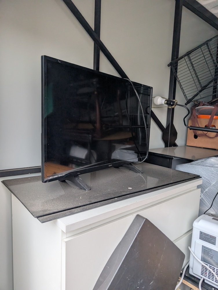 2570 - StorageMart  Westside Dr W  auction IB-4689 20