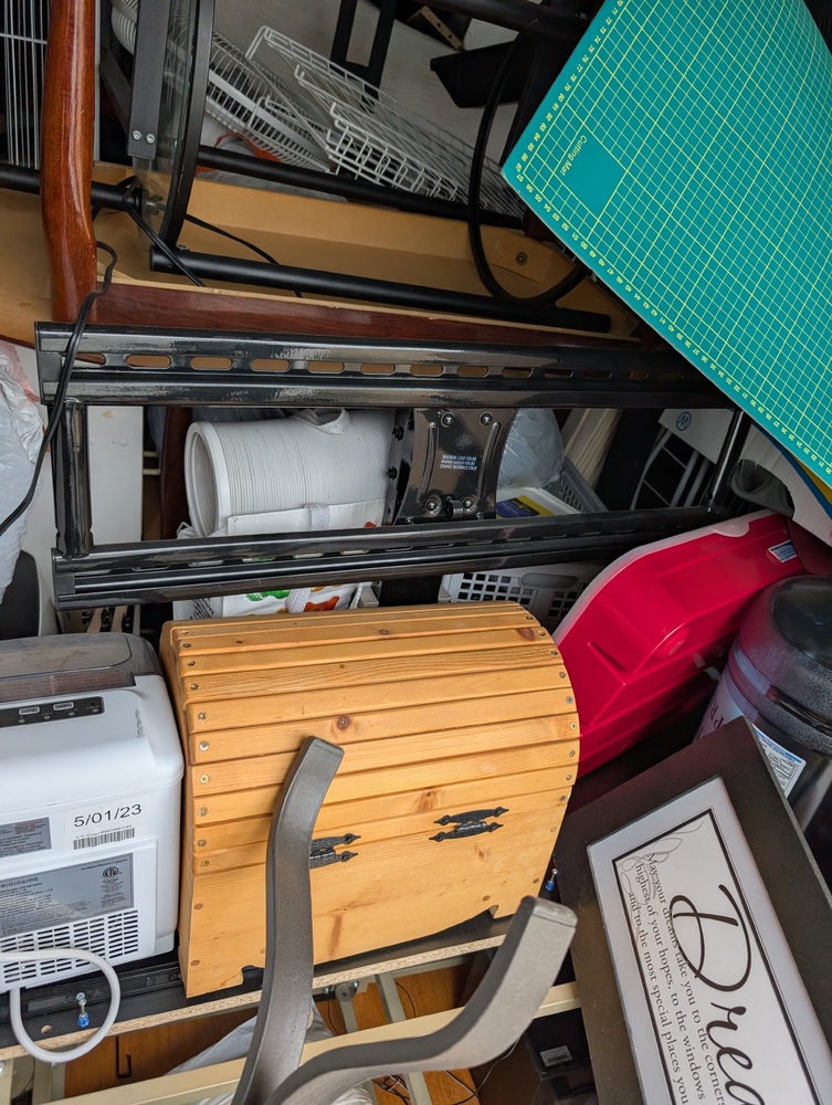 2570 - StorageMart  Westside Dr W  auction IB-4689 50