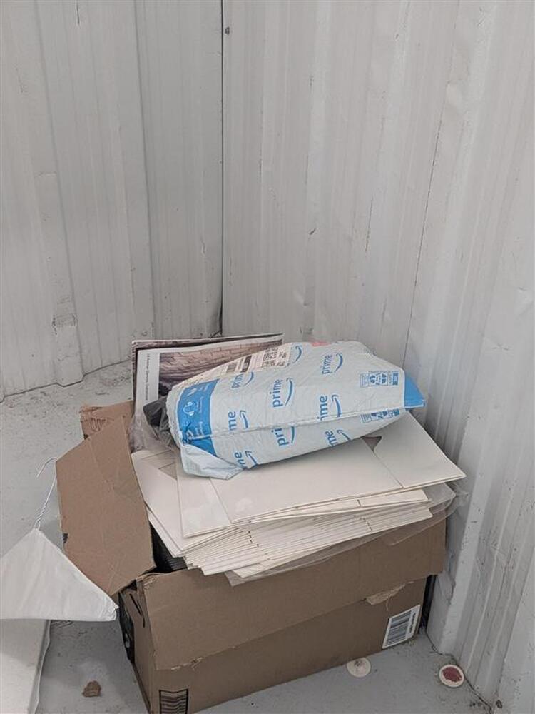 Montreal Mini-Storage - Beaumont  auction IB-8601 20