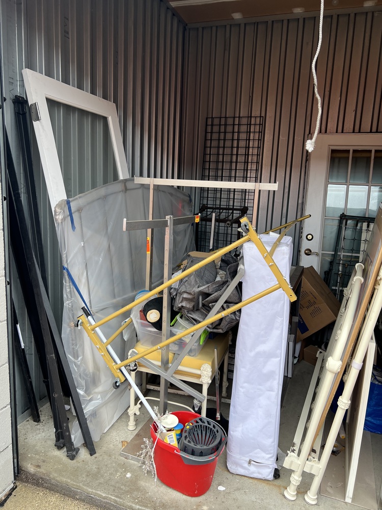 1-800 Stow & Go Self Storage  auction IB-2259 10