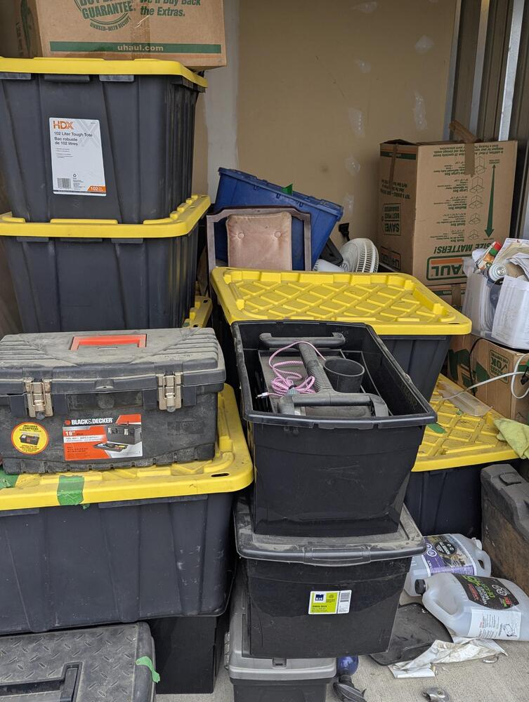 3305 - StorageMart Barlow Trail  auction IB-8569 10