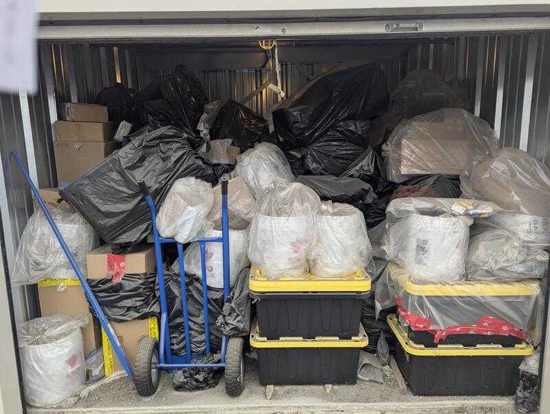 3305 - StorageMart Barlow Trail  auction IB-6272 10