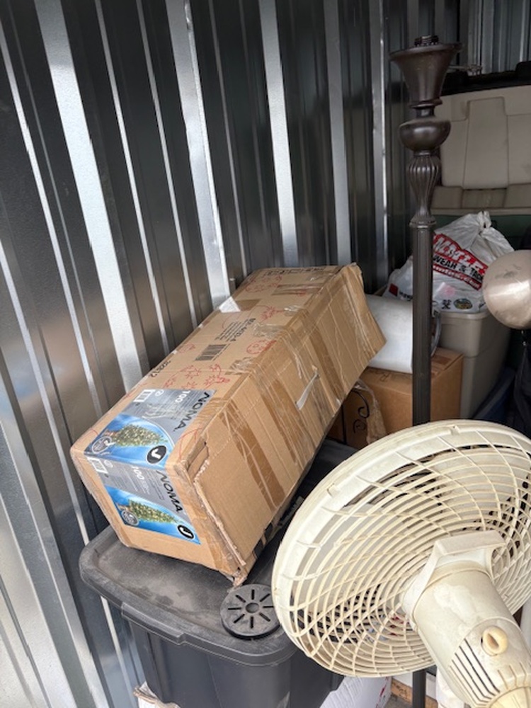 3305 - StorageMart Barlow Trail  auction IB-2113 10