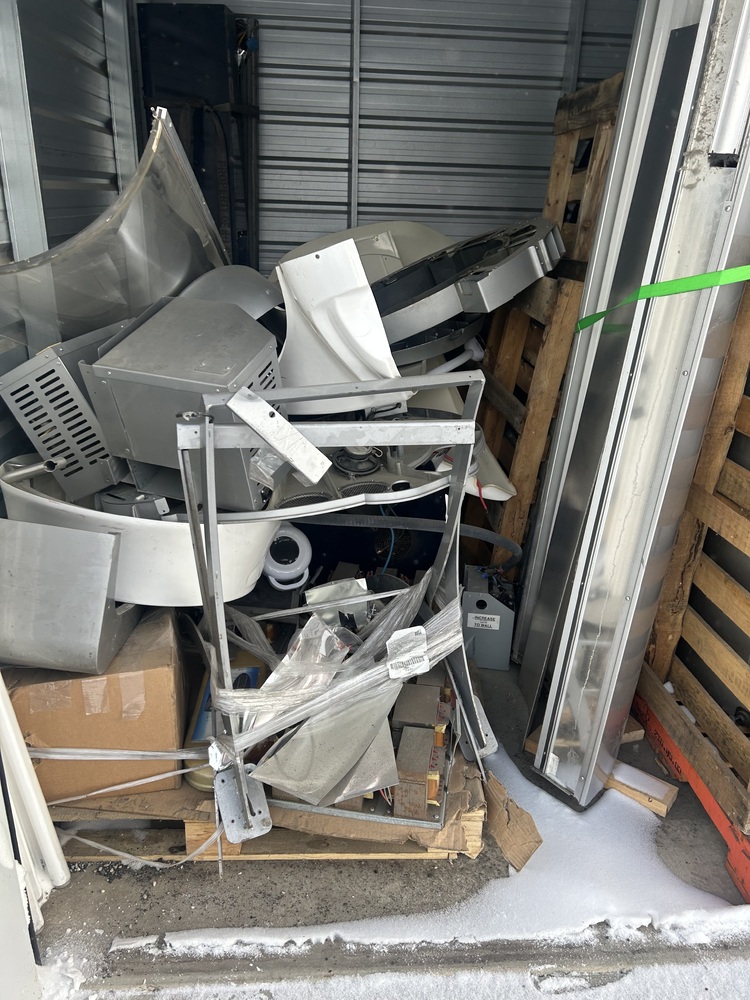 3307-StorageMart 52nd and Peigan Trail  auction IB-5913