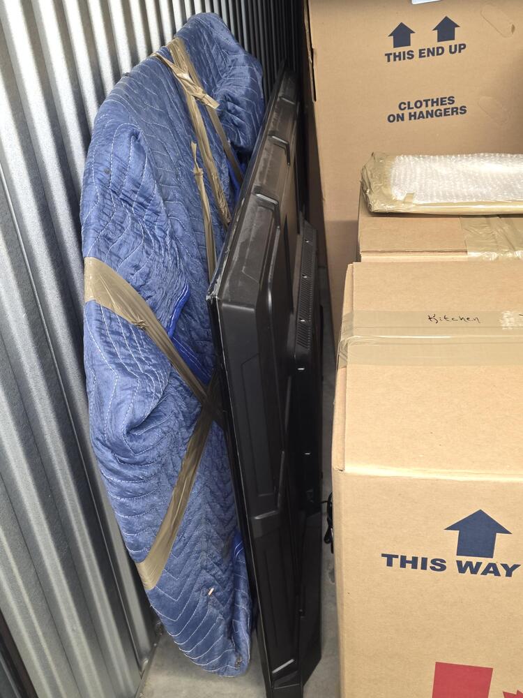 3401 - StorageMart SE Marine Dr & Knight St  auction IB-2786