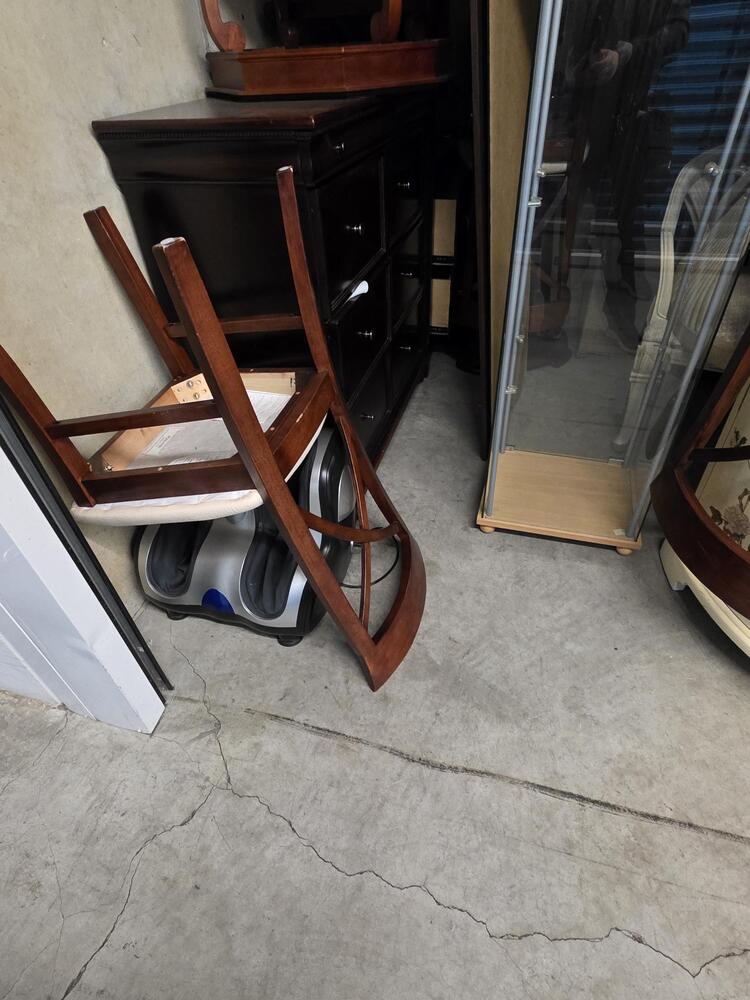 3401 - StorageMart SE Marine Dr & Knight St  auction IB-2845 40