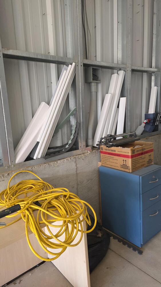 SmartStop Self Storage - 29 McKenzie Cres  auction IB-1976 40