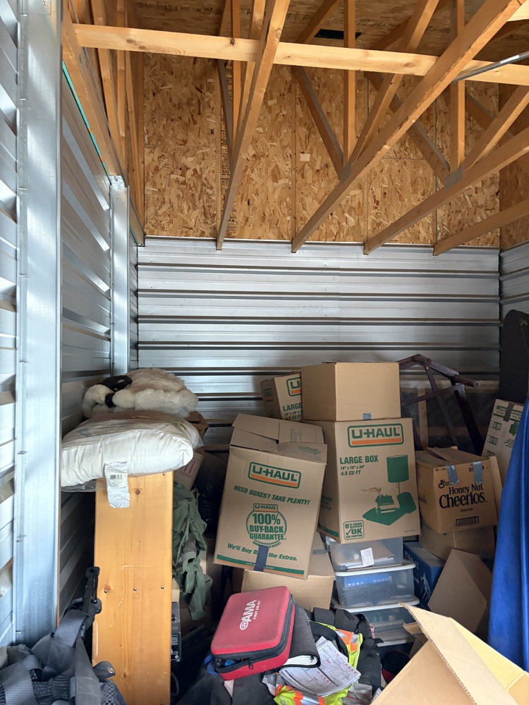 3307-StorageMart 52nd and Peigan Trail  auction IB-6081