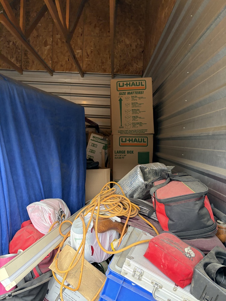 3307-StorageMart 52nd and Peigan Trail  auction IB-6081 30