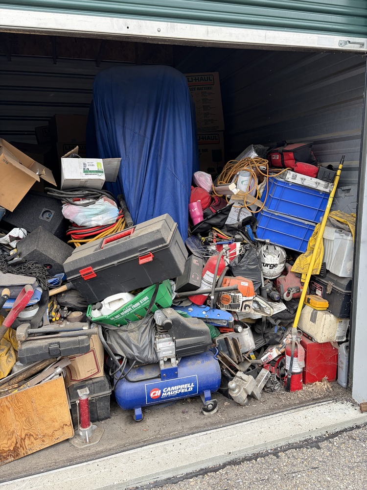 3307-StorageMart 52nd and Peigan Trail  auction IB-6081 40