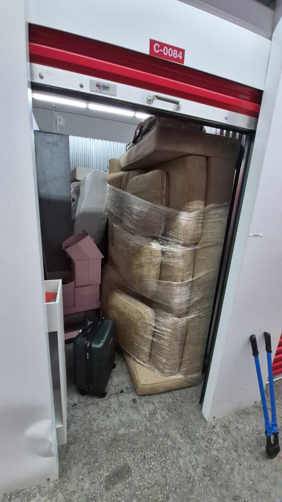 XYZ Storage - Laird  auction IB-2460 70