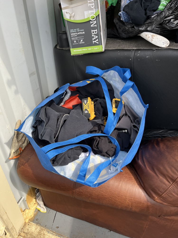 U Need Storage Hamilton  auction IB-9965 20