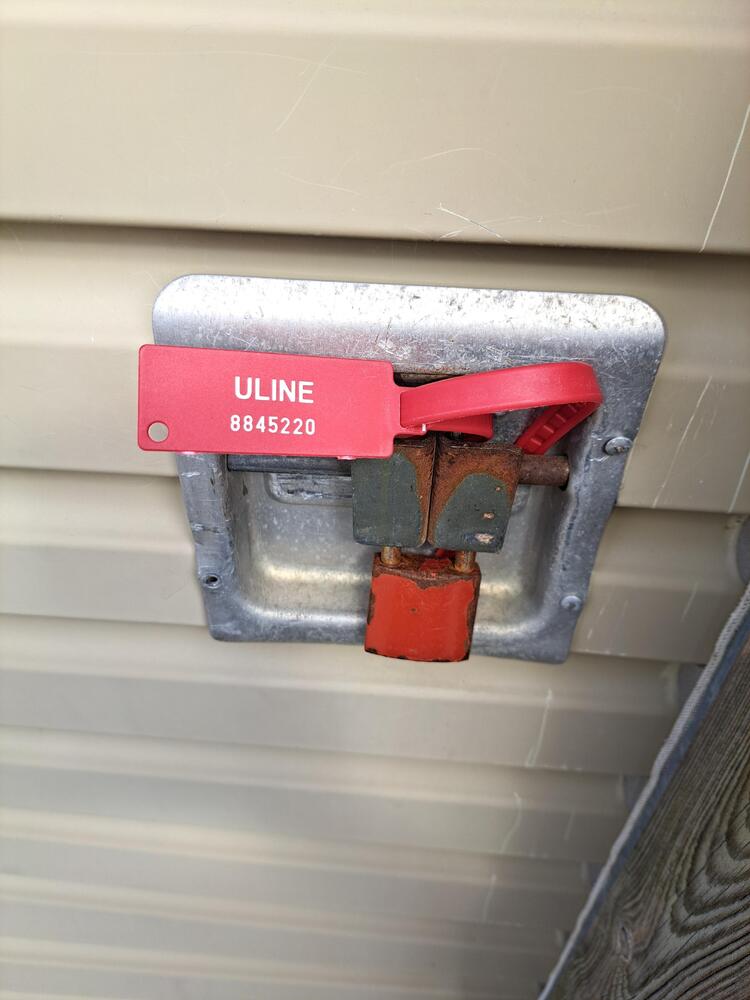 Montreal Mini-Storage - Camrick  auction IB-5147