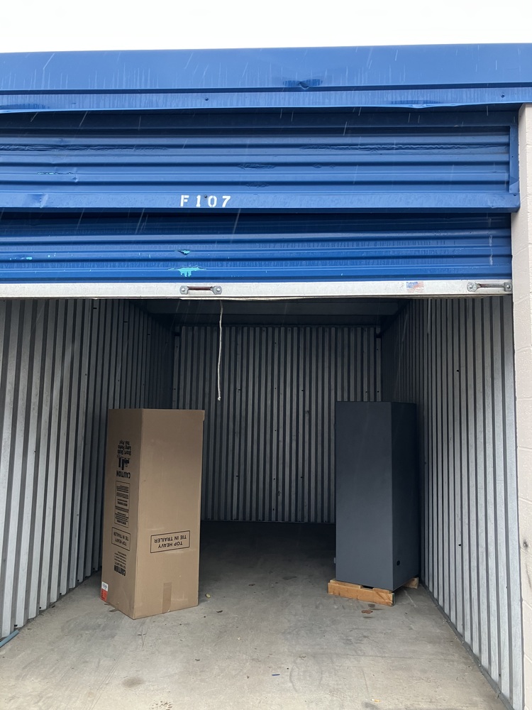 Advantage Self Storage - Depew NY  auction IB-2274