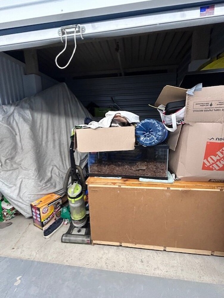 3032 -StorageMart  Ajax  auction IB-8750 50