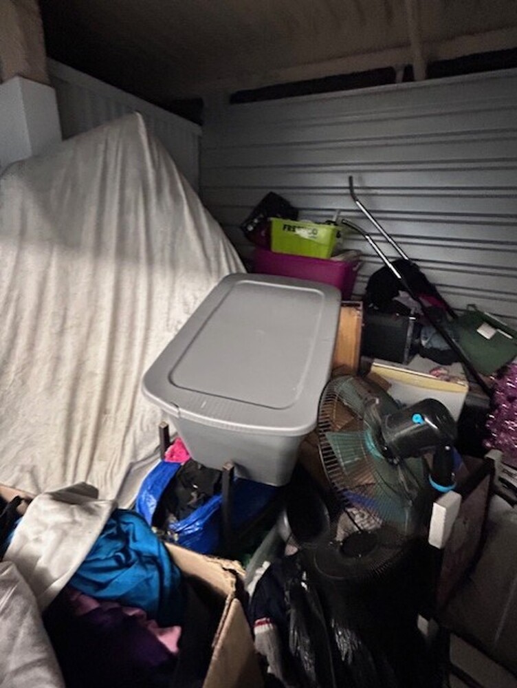 3032 -StorageMart  Ajax  auction IB-8750 20