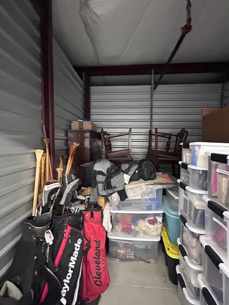 3032 -StorageMart  Ajax  auction IB-2756 50