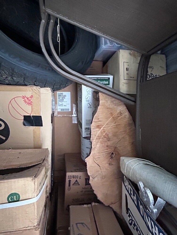 3032 -StorageMart  Ajax  auction IB-9963 10