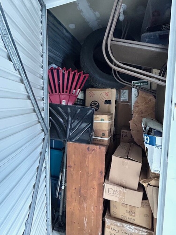 3032 -StorageMart  Ajax  auction IB-9963 20