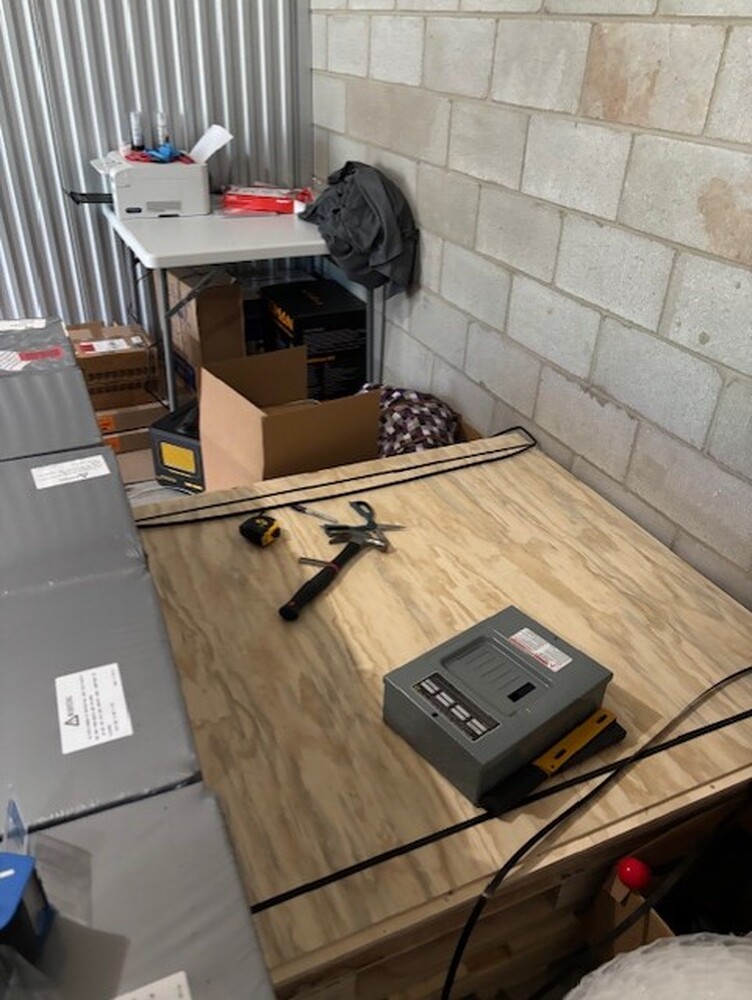 3026 - StorageMart Burlington  auction IB-7186 90