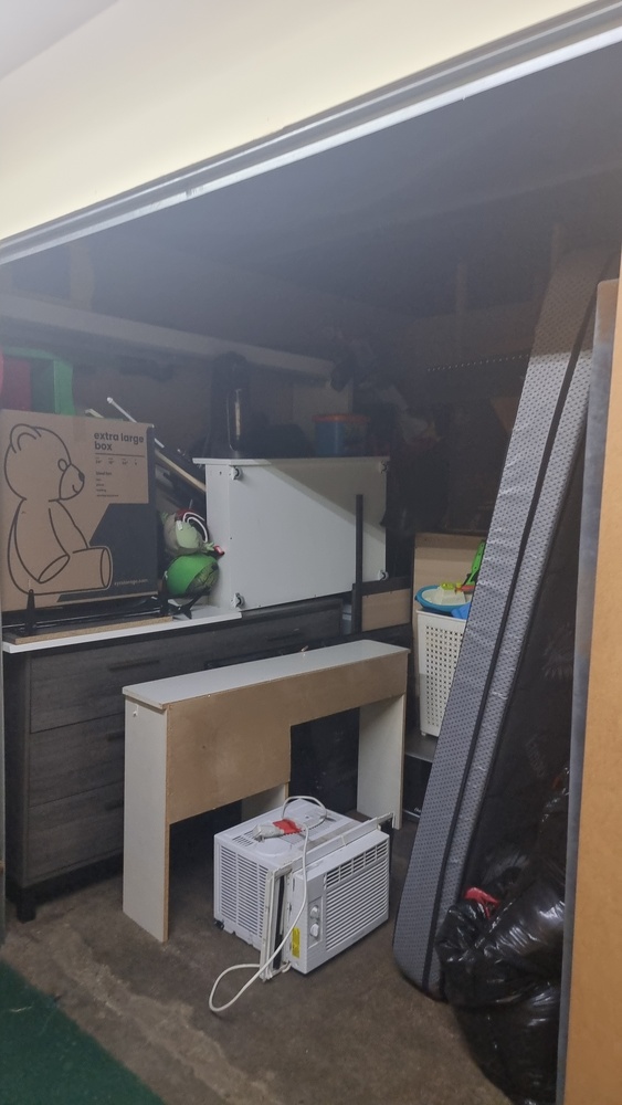 XYZ Storage - Lakeshore  auction IB-9609 60