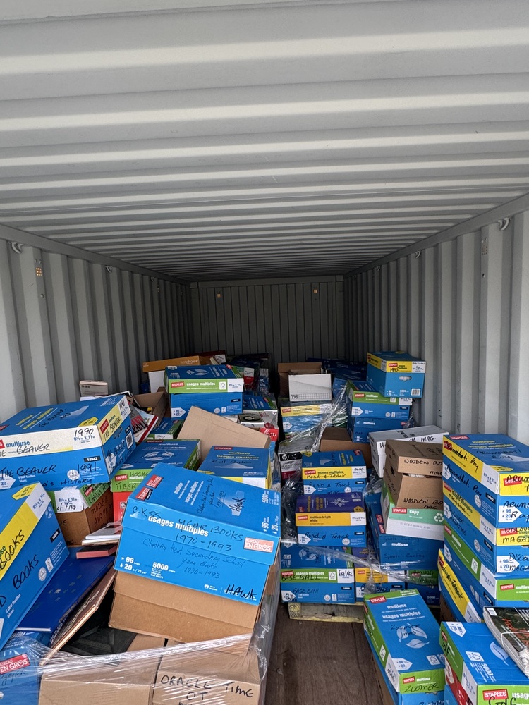 Portable Storage.ca Chatham  auction IB-4233 10