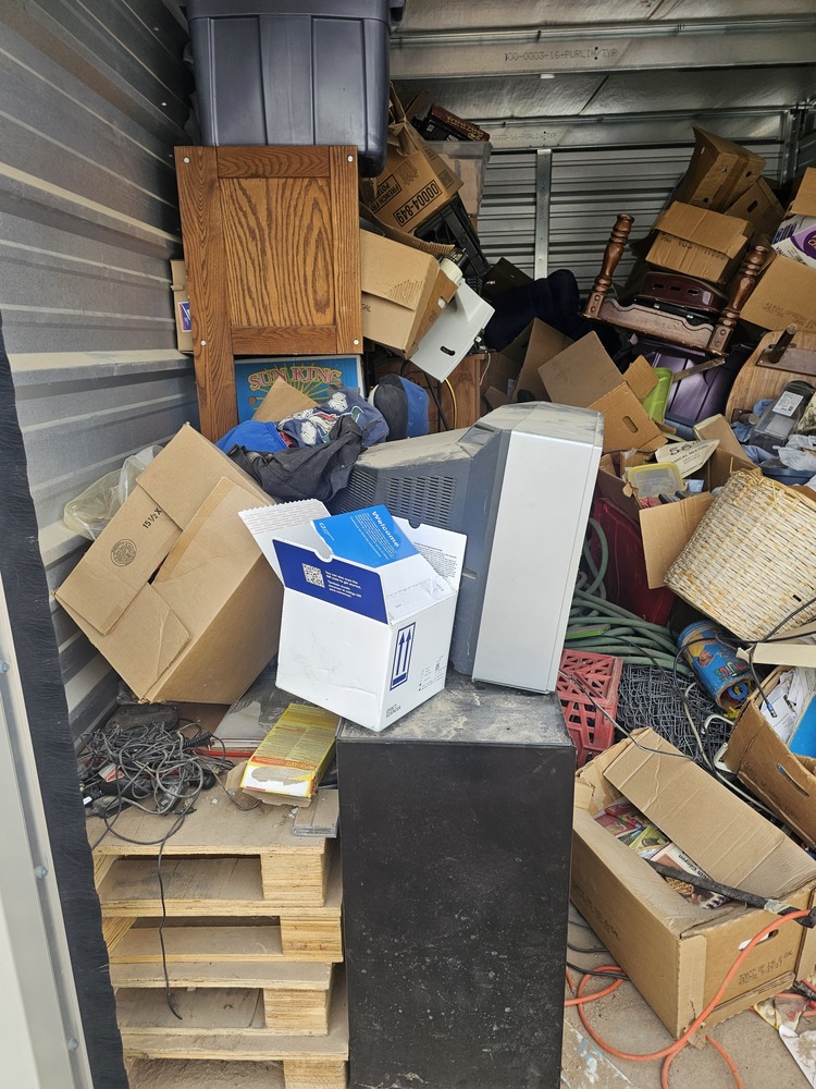 Bradley Storage  auction IB-5814 10