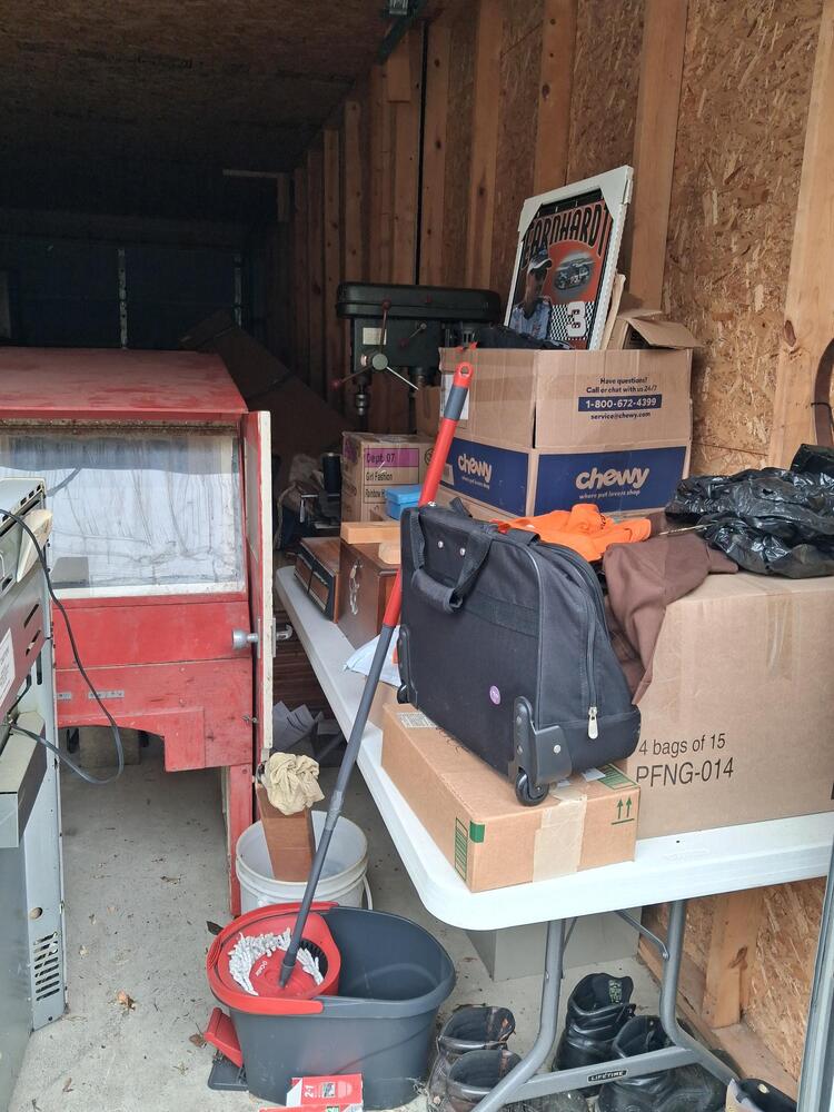 1-800-Self-Storage of Durand  auction IB-2504