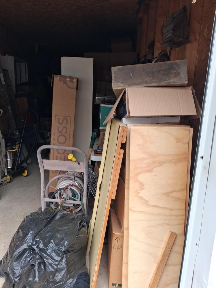 1-800-Self-Storage of Durand  auction IB-6195