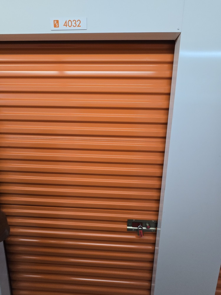 Public Storage P0046 -Estate Dr  auction IB-7250 20