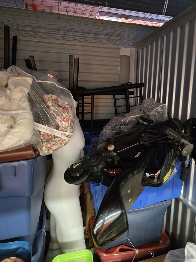 Public Storage P0046 -Estate Dr  auction IB-7250 50