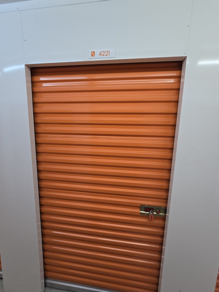 Public Storage P0046 -Estate Dr  auction IB-1766 10