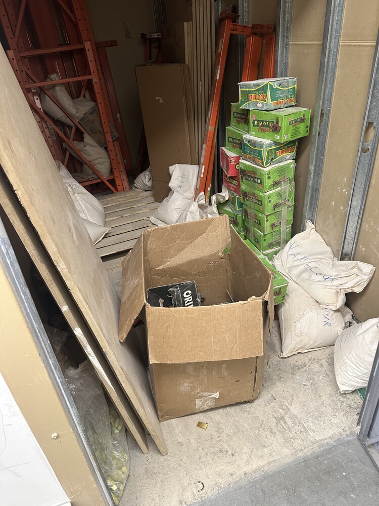 3014 - StorageMart Trethewey Dr Toronto  auction IB-6133