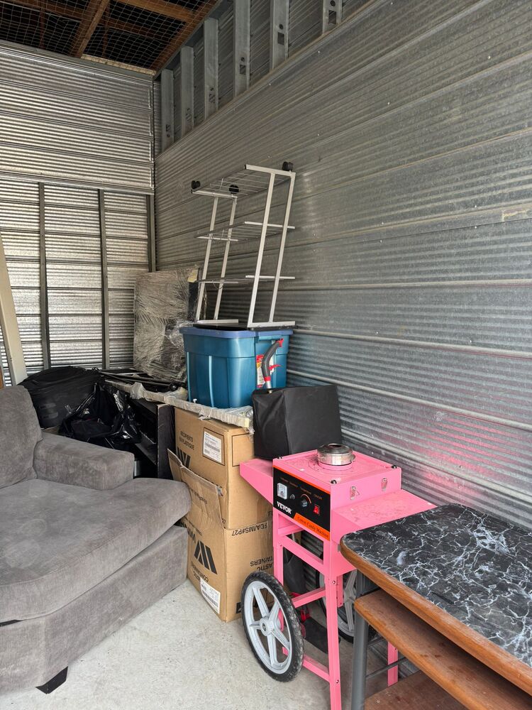 3009 - StorageMart Guided Crt  auction IB-8646 30