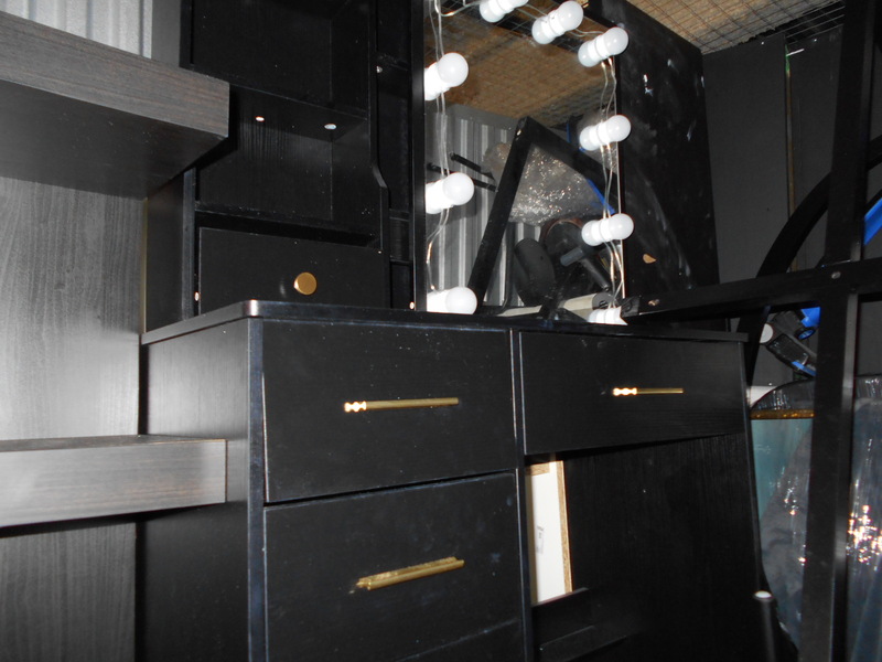 Public Storage P0044 - Commercial Dr  auction IB-9517 80
