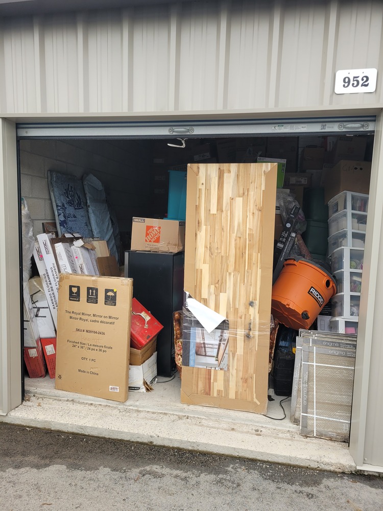 Stanley Storage - Niagara Falls  auction IB-2048