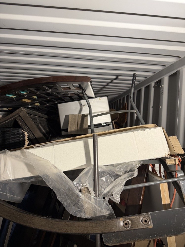 The Storage Box - Windsor  auction IB-3908 20