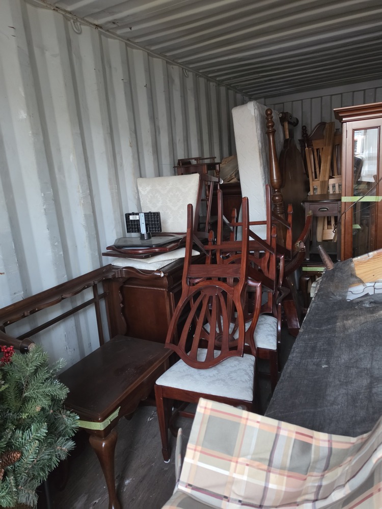 The Storage Store  auction IB-8510 10