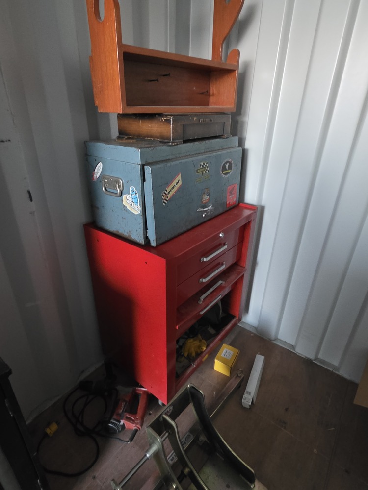 The Storage Store  auction IB-5688 50