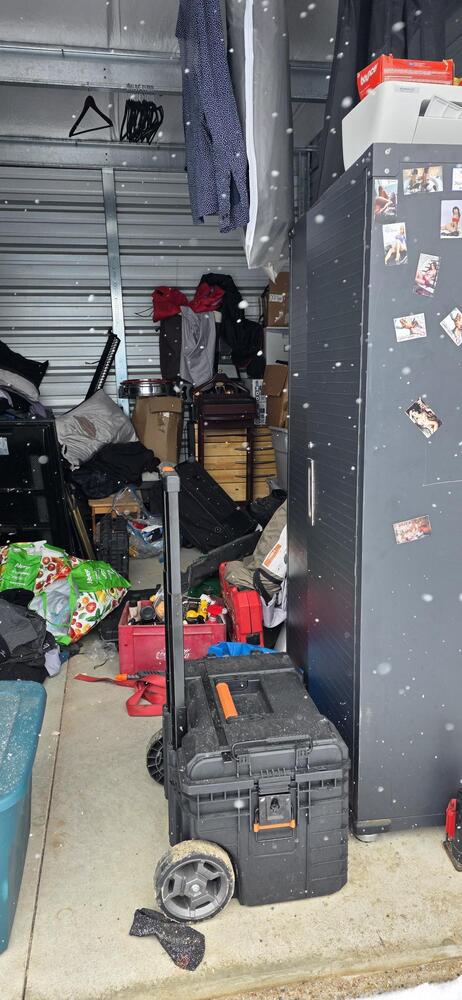 SmartStop Self Storage - 29 McKenzie Cres  auction IB-6701 60