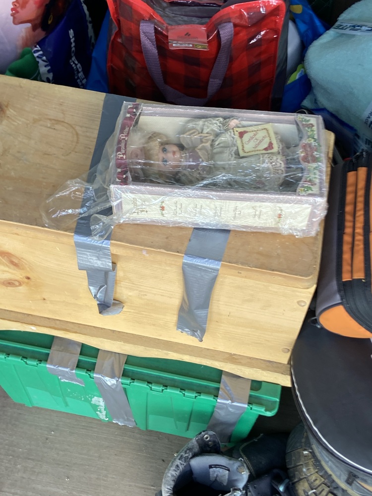 Elite Self Storage South Edmonton  auction IB-5299 10