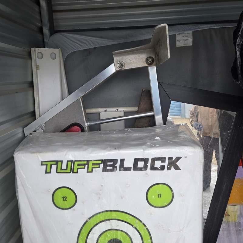 2580 - StorageMart 144 Ave & 127 St  auction IB-8031 10