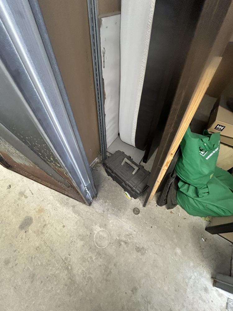 Public Storage P0019 -Nashua Dr  auction IB-4069 90