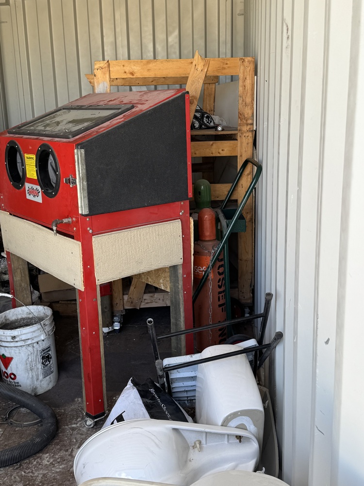 Portable Storage.ca Chatham  auction IB-5046 50