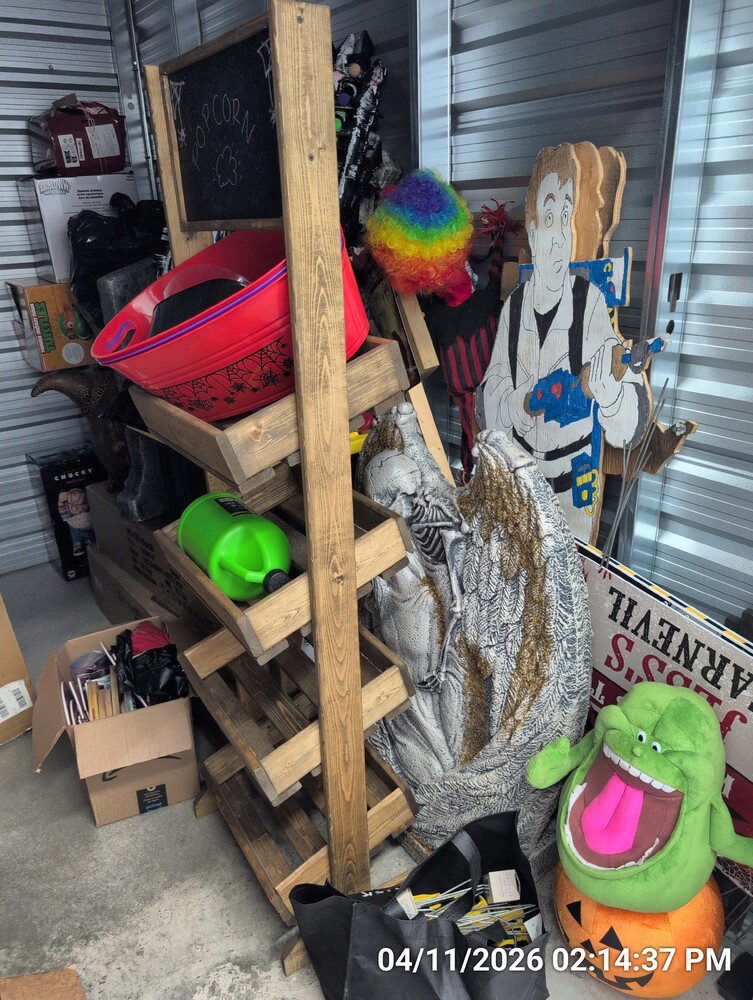 Storage of Barton St  auction IB-4608 100