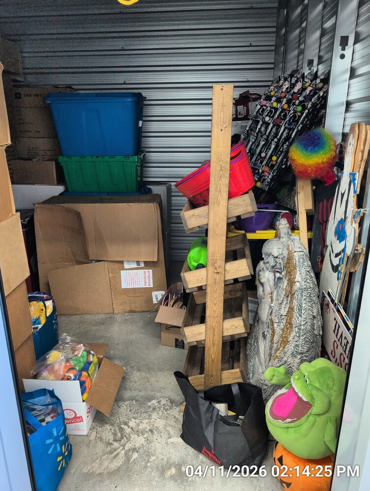 Storage of Barton St  auction IB-4608 110