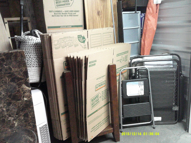 3204 - StorageMart Circle Dr and 11th St W   auction IB-1536 10